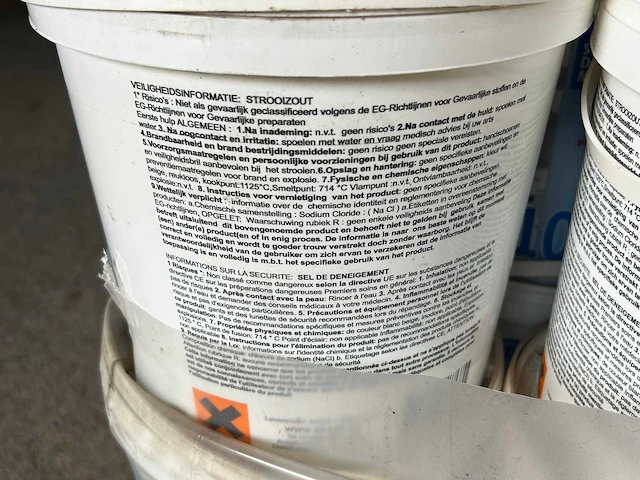 Strooizout - wegenzout 10kg. - zoutstrooier (52x) - afbeelding 5 van  6