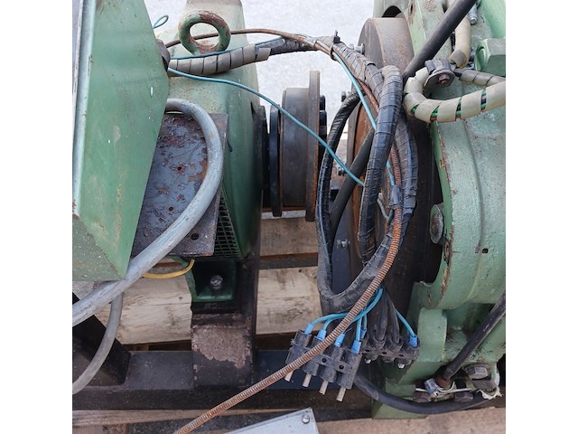 Stroomaggregaat ford, avk (van kaick) - afbeelding 16 van  23