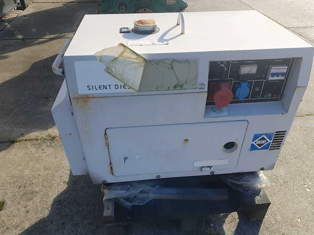 Stroomgenerator 6kva - afbeelding 1 van  6