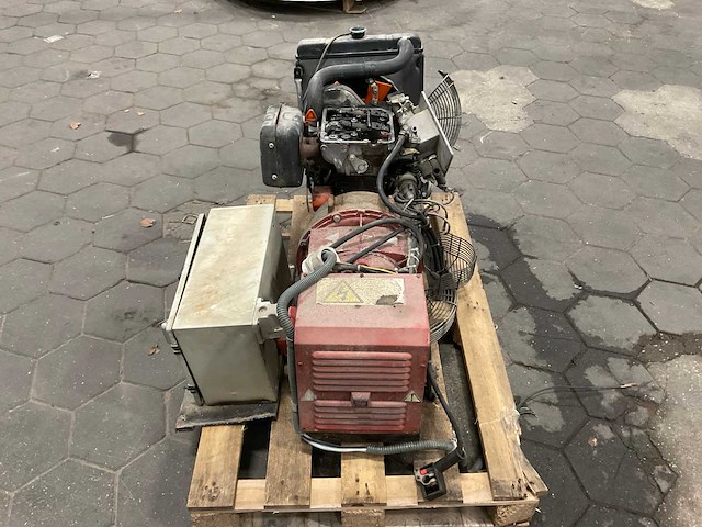 Stroomgenerator - afbeelding 4 van  6