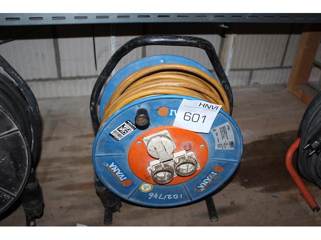 Stroomhaspel. - afbeelding 1 van  1