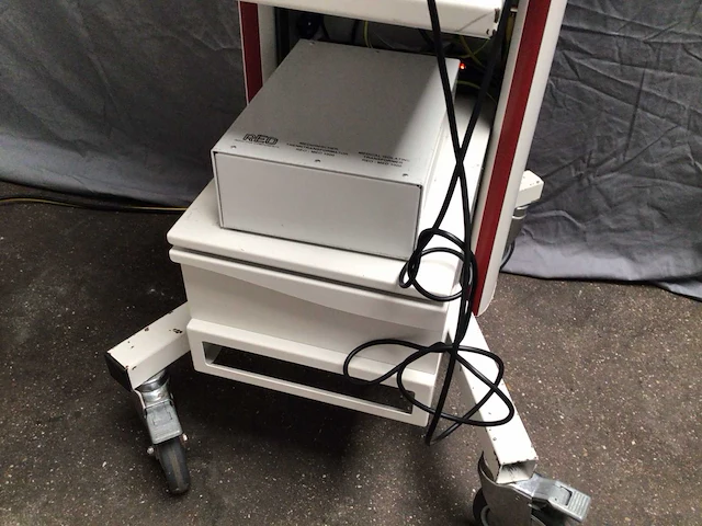 Stryker - 1188hd en x8000 2x - stack tower met monitor - afbeelding 5 van  5