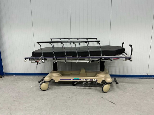 Stryker - stretcher - brancard - afbeelding 1 van  4