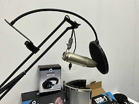 Studio-opname set met microfoons, arm, filter en koptelefoon - afbeelding 5 van  12