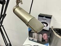 Studio-opname set met microfoons, arm, filter en koptelefoon - afbeelding 6 van  12