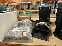Studiomeubel met audio apparatuur - afbeelding 7 van  15