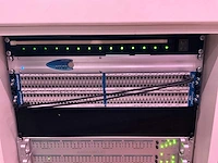 Studiomeubel met audio apparatuur - afbeelding 7 van  12