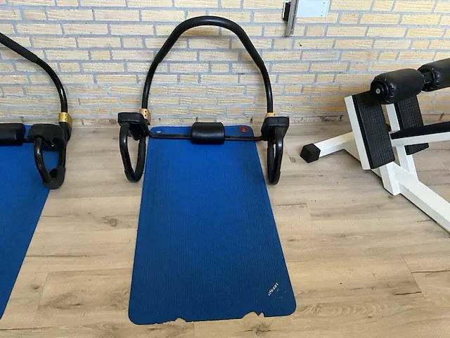 Studion buiktrainer - afbeelding 1 van  3
