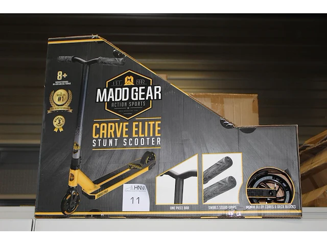 Stuntstep maddgear carve elite. - afbeelding 1 van  2
