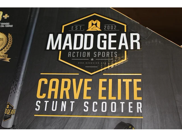 Stuntstep maddgear carve elite. - afbeelding 2 van  2