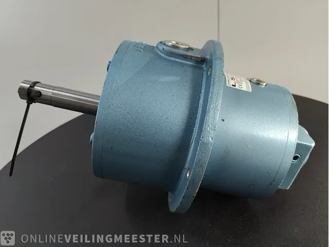 Stuurpomp lecombe & schmitt zo goed als nieuw inclusief blokkeerklep lecombe & schmitt, 150ct 2200130a + 2200110a, blauw - afbeelding 2 van  5