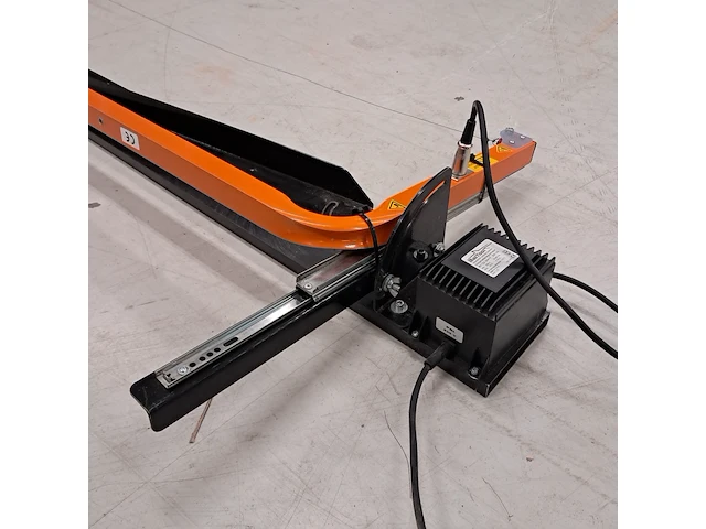 Styropor snijmachine 1020mm 230v, maitool, aluboy 2017, 2020 - afbeelding 5 van  10