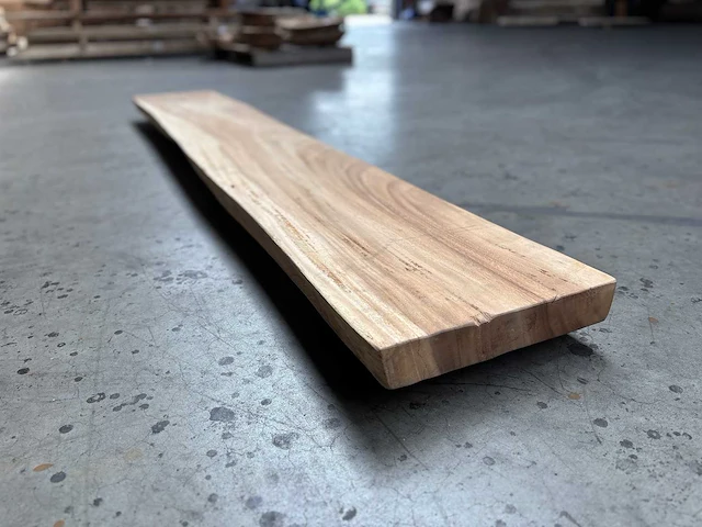 Suar boomstam plank 220 - afbeelding 1 van  2
