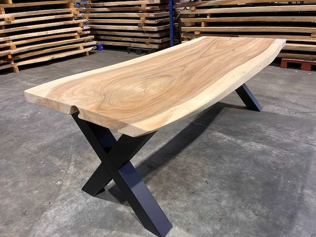 Suar boomstam tafel 220 cm. - afbeelding 1 van  3