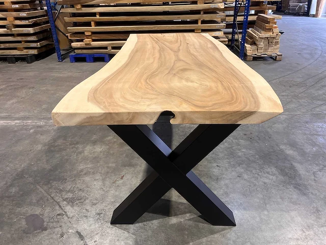 Suar boomstam tafel 220 cm. - afbeelding 2 van  3