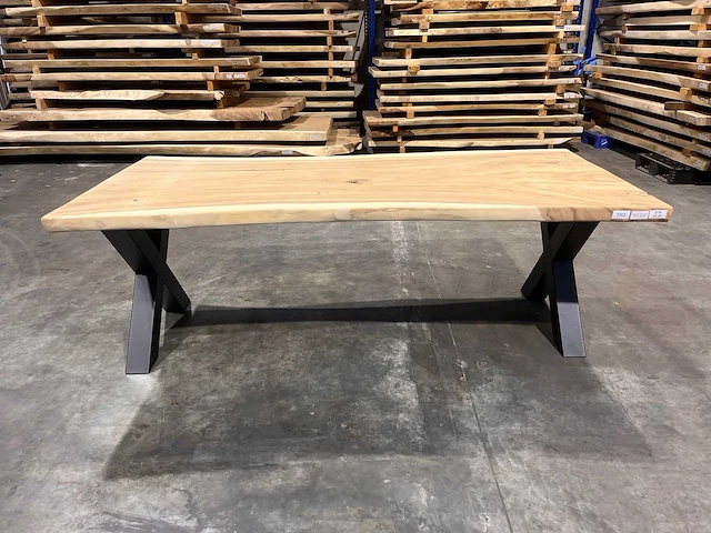 Suar boomstam tafel 220 cm. - afbeelding 3 van  3