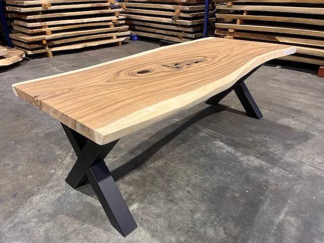 Suar boomstam tafel 220 cm. - afbeelding 1 van  3