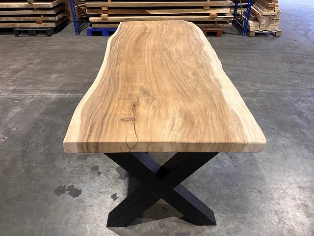 Suar boomstam tafel 240 cm. - afbeelding 2 van  3