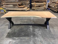 Suar boomstam tafel 240 cm. - afbeelding 1 van  3