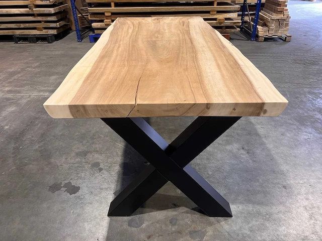 Suar boomstam tafel 240 cm. - afbeelding 3 van  3