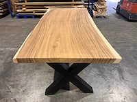 Suar boomstam tafel 260 cm. - afbeelding 2 van  3
