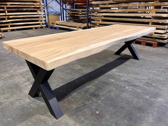 Suar boomstam tafel 280 cm. - afbeelding 1 van  4