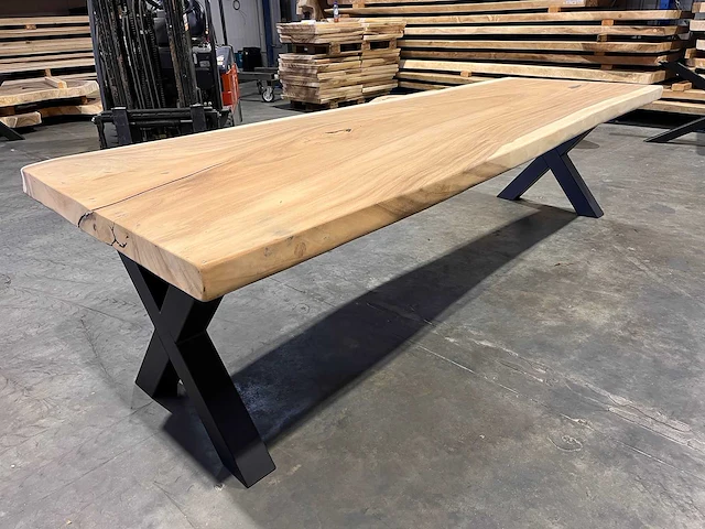 Suar boomstam tafel 300 cm. - afbeelding 3 van  4