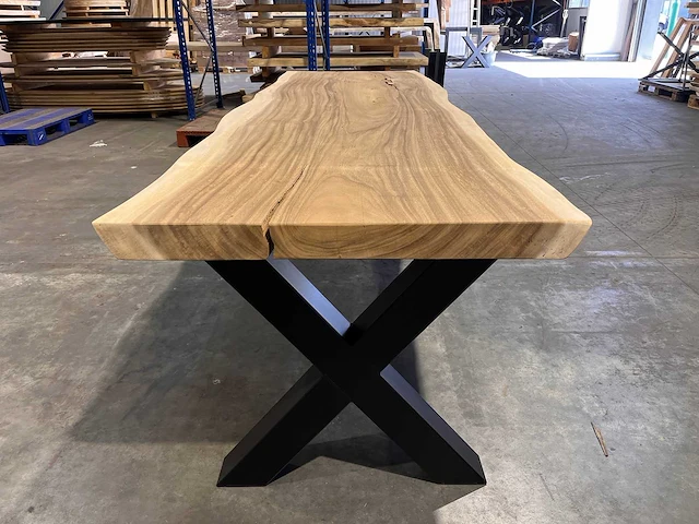 Suar boomstam tafel 300 cm. - afbeelding 4 van  4