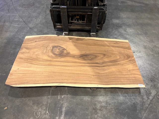 Suar boomstam tafelblad 180 cm. - afbeelding 3 van  3