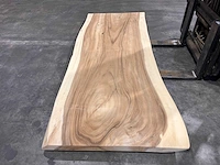 Suar boomstam tafelblad 220 cm. - afbeelding 1 van  3