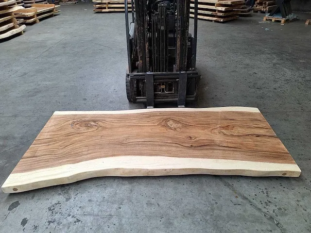 Suar boomstam tafelblad 260 cm - afbeelding 1 van  3