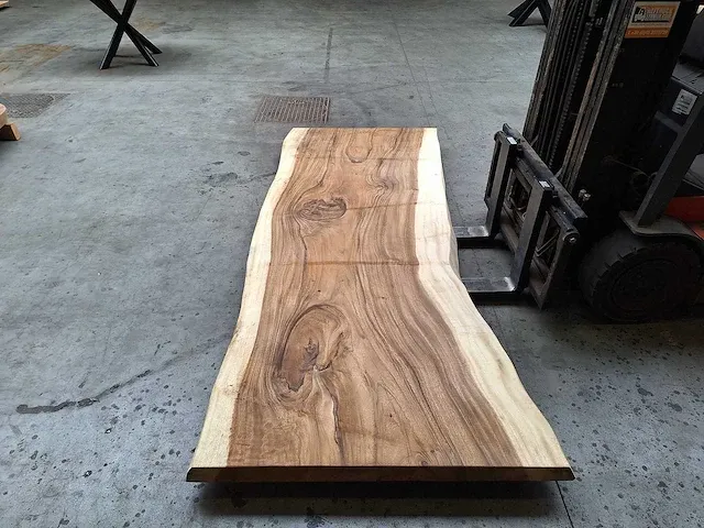 Suar boomstam tafelblad 260 cm - afbeelding 3 van  3