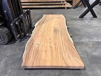 Suar boomstam tafelblad 260 cm. - afbeelding 1 van  3
