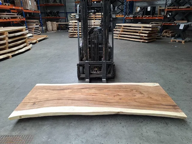 Suar boomstam tafelblad 280 cm - afbeelding 2 van  3