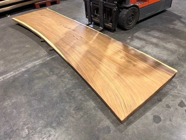 Suar boomstam tafelblad 350 cm. - afbeelding 2 van  3