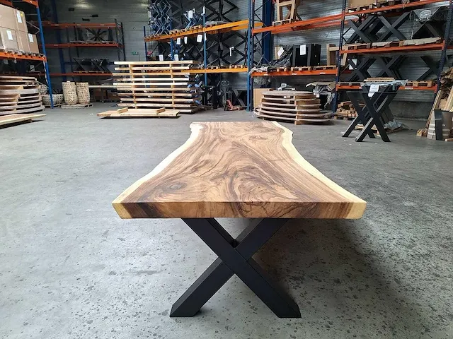Suar boomstamtafel 260 cm. - afbeelding 3 van  5