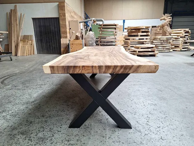 Suar boomstamtafel 260 cm. - afbeelding 5 van  5