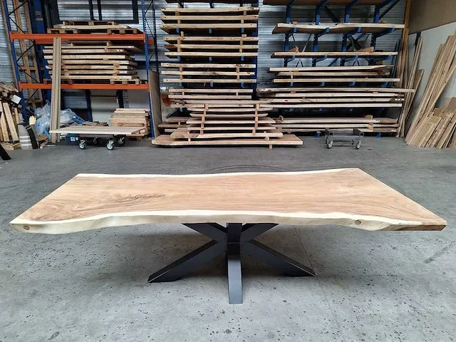 Suar boomstamtafel 260 cm. - afbeelding 1 van  5