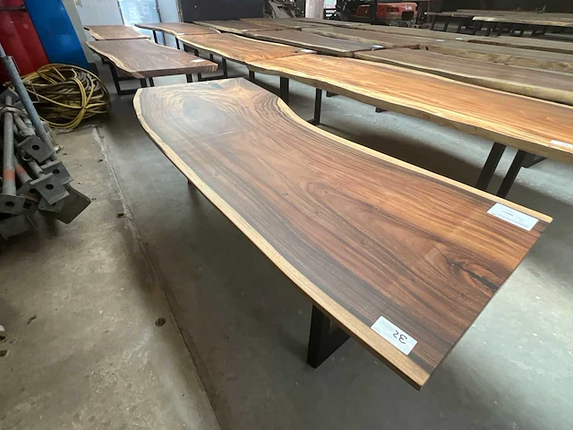 Suar eetkamertafel 275x100x6cm - afbeelding 2 van  3