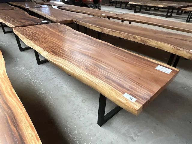 Suar eetkamertafel 305x95x7cm - afbeelding 2 van  3