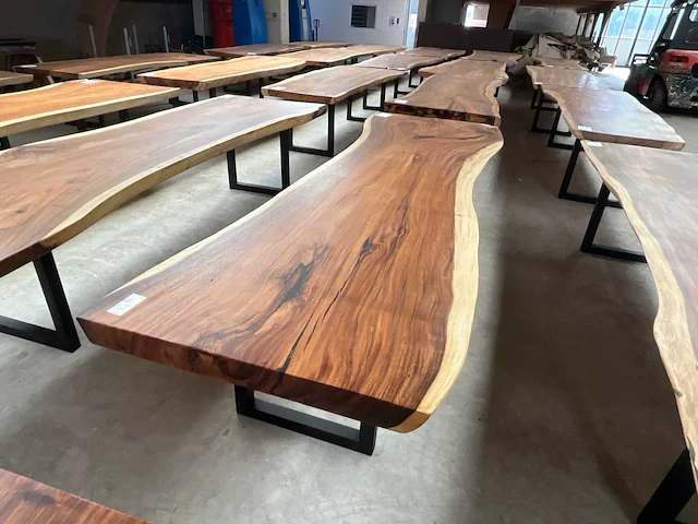 Suar eetkamertafel 330x95x8cm - afbeelding 1 van  3