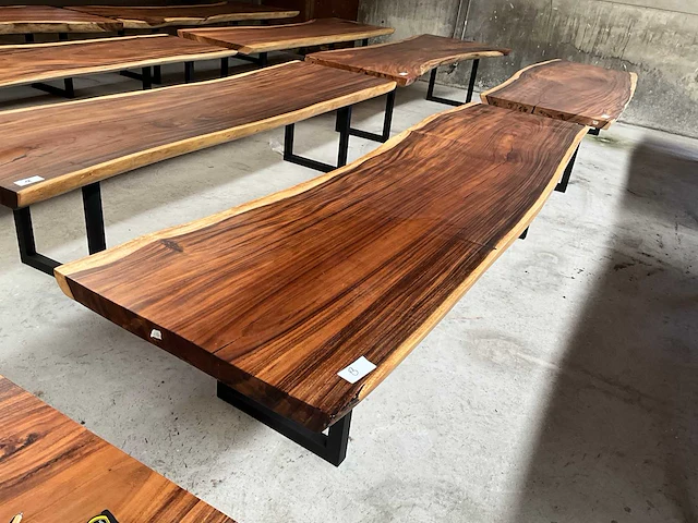 Suar eetkamertafel 360cmx100x7.5cm - afbeelding 1 van  4