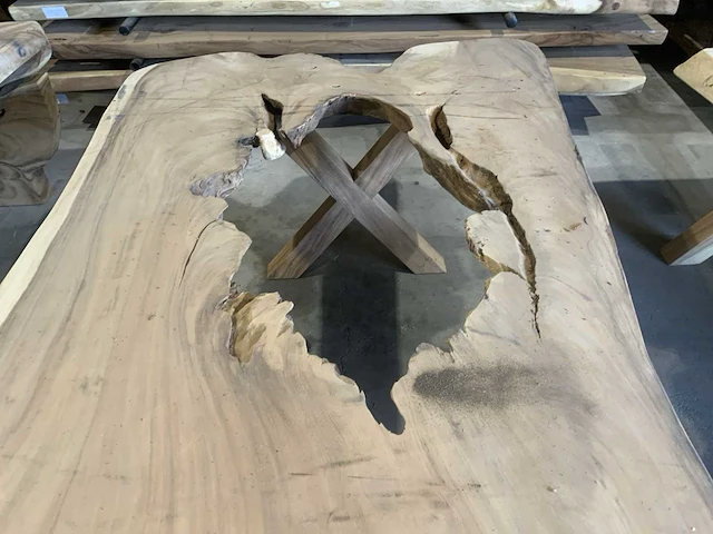 Suar houten boomstamblad tafel - afbeelding 5 van  7