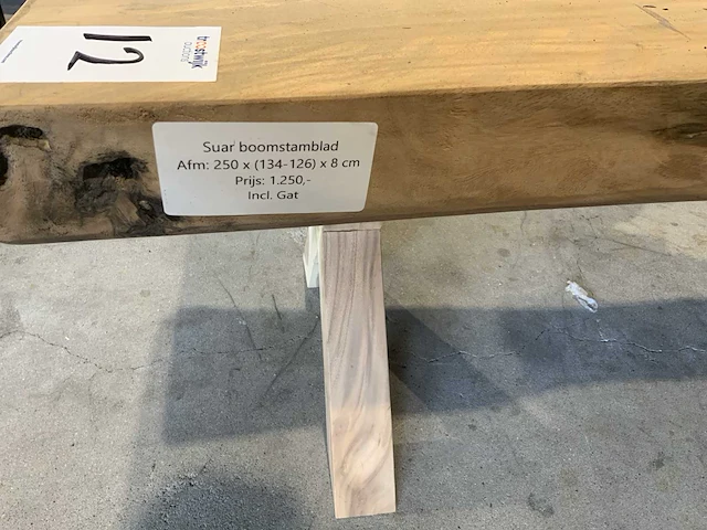 Suar houten boomstamblad tafel - afbeelding 7 van  7