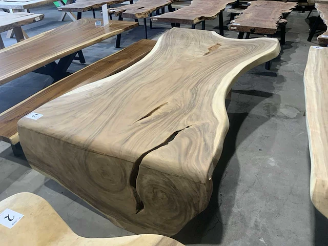 Suar houten boomstamblad tafel - afbeelding 1 van  6