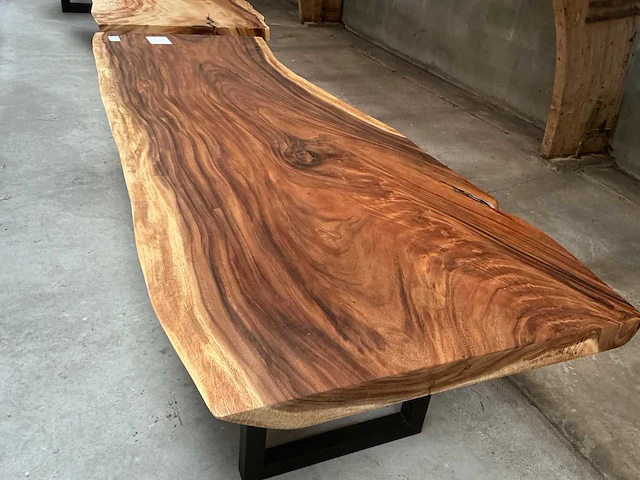 Suar tafel 8x95x260cm - afbeelding 1 van  3