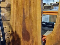 Suar walnut wood eettafel buiten/binnen epoxy 240x100 cm, sanderz, 2025 - afbeelding 1 van  1