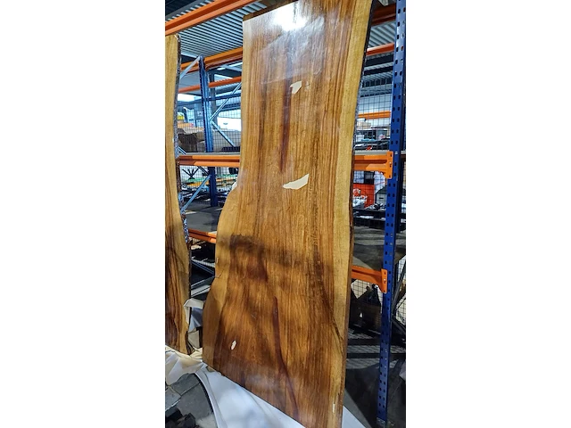 Suar walnut wood eettafel buiten/binnen epoxy 240x100 cm, sanderz, 2025 - afbeelding 1 van  1