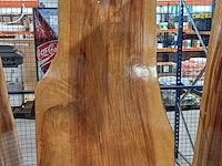 Suar walnut wood eettafel buiten/binnen epoxy 240x100 cm, sanderz, 2025 - afbeelding 1 van  1