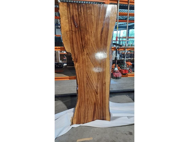 Suar walnut wood eettafel buiten/binnen epoxy 240x100 cm, sanderz, 2025 - afbeelding 1 van  1